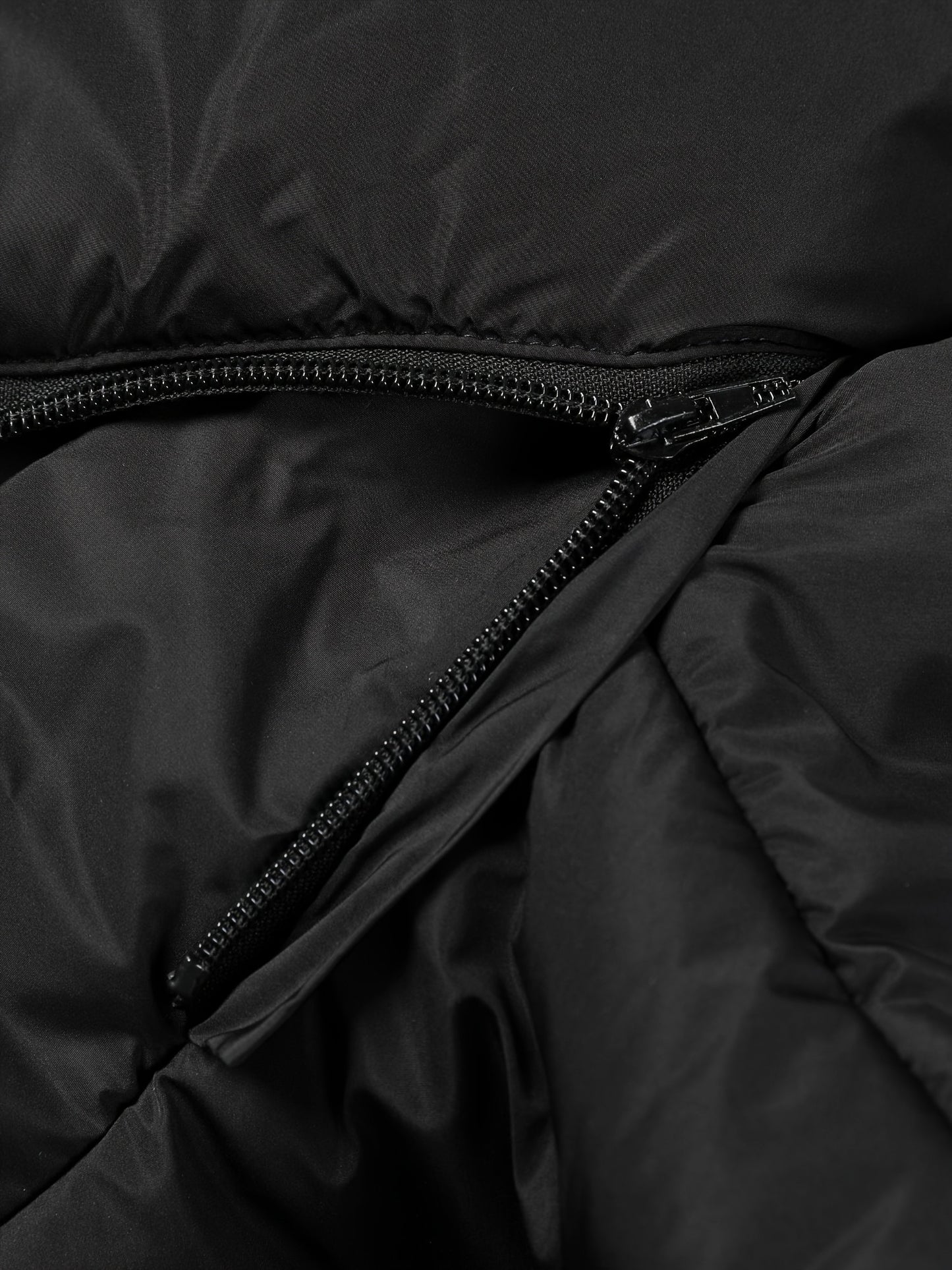 Damjacka med huva – midilång, dragkedja och justerbart bälte