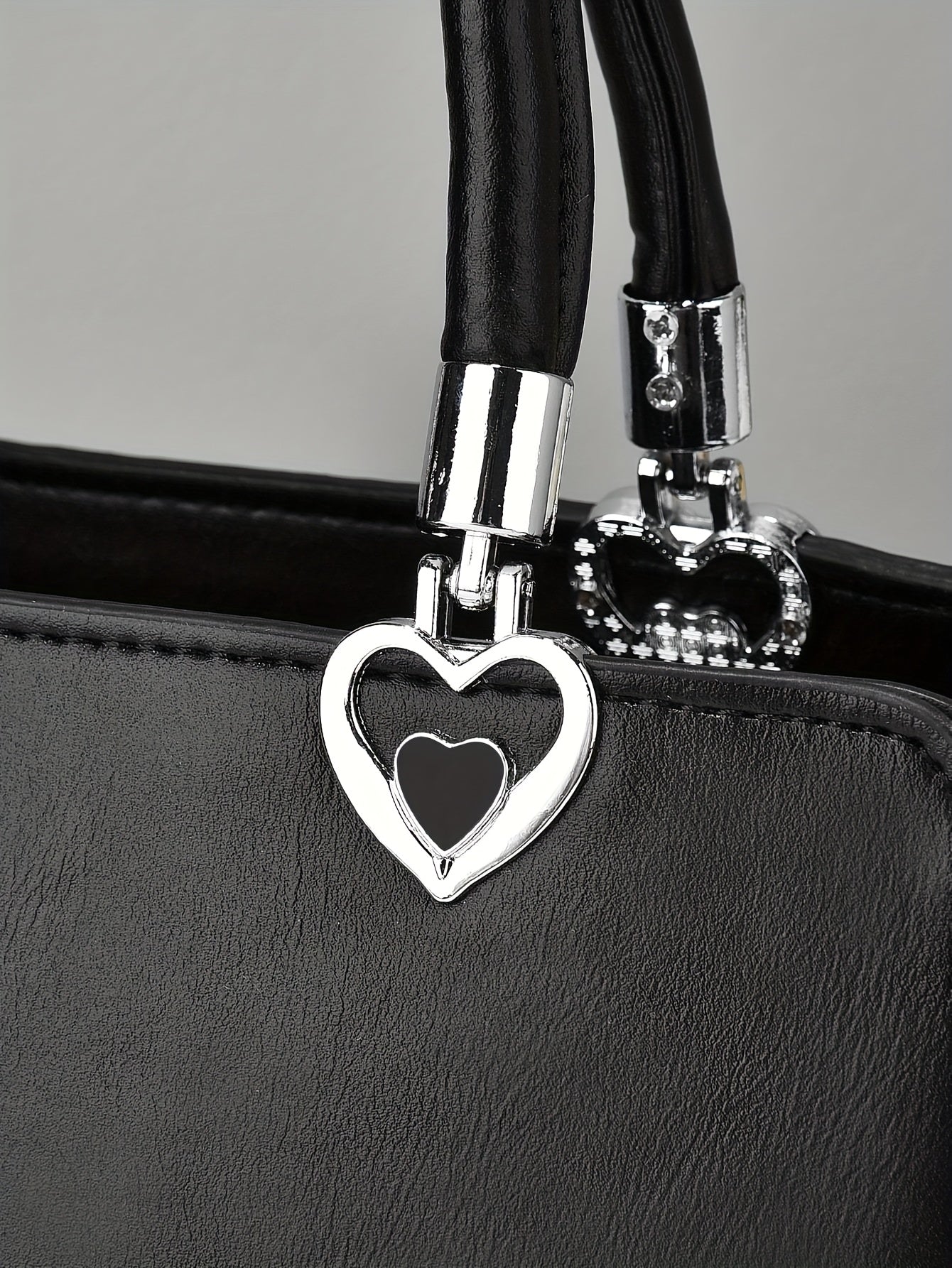 Chic damhandväska med rosett – axelrem & handledsväska