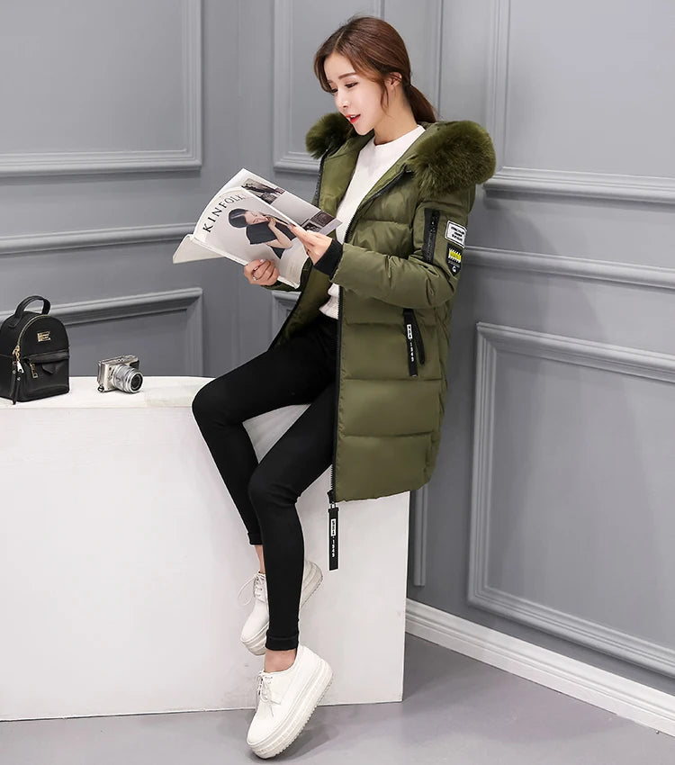 Vinterjacka för Kvinnor – Parkas med Stor Pälskrage & Vaddering