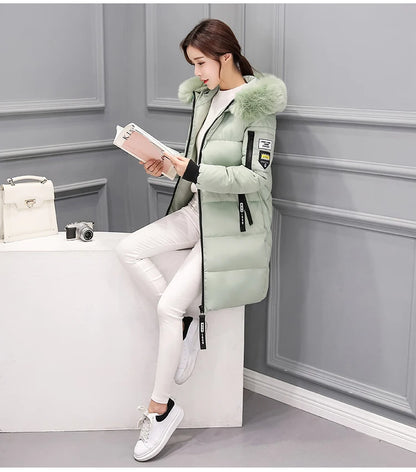 Vinterjacka för Kvinnor – Parkas med Stor Pälskrage & Vaddering