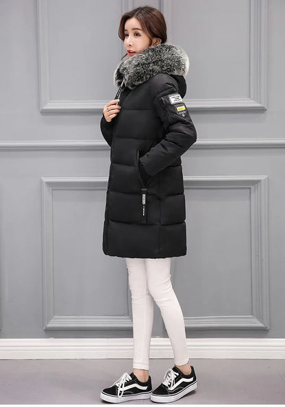 Vinterjacka för Kvinnor – Parkas med Stor Pälskrage & Vaddering