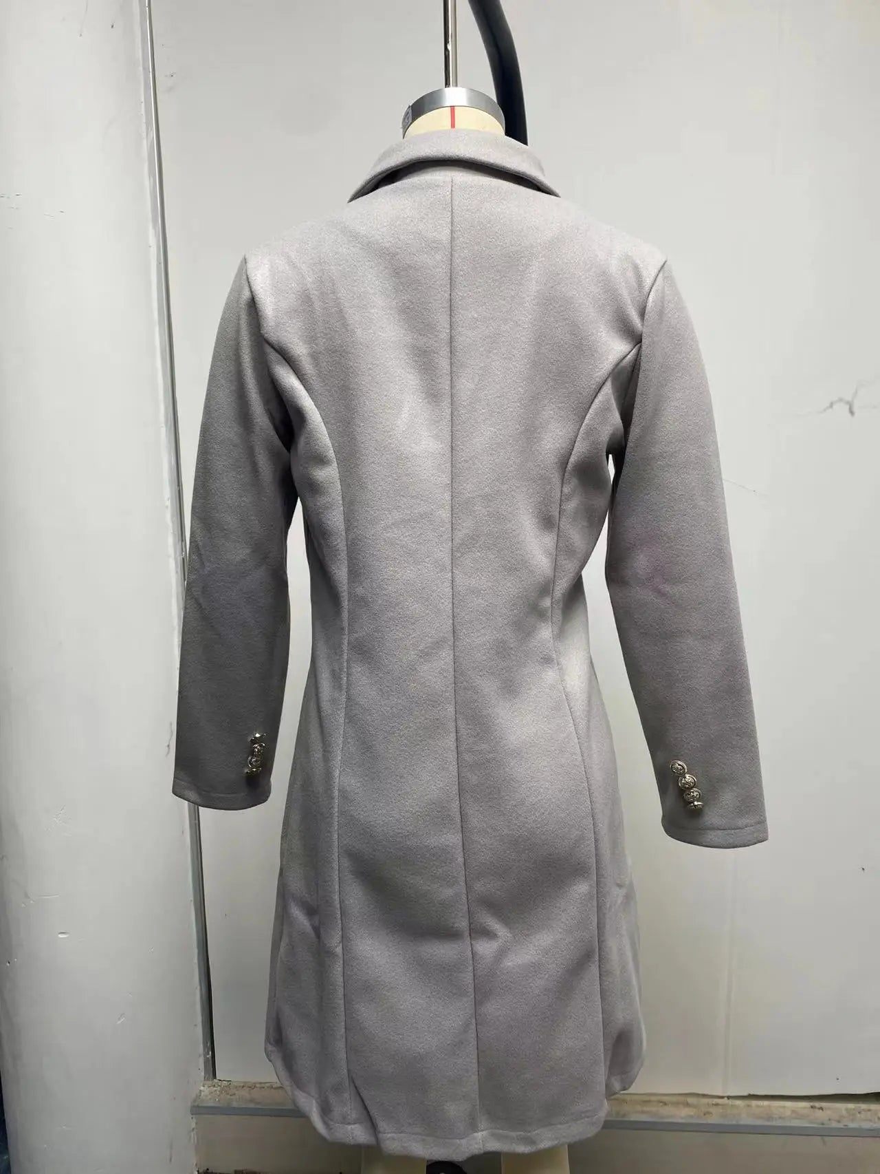 Damkappa i ull – lång trenchcoat, höst/vinter