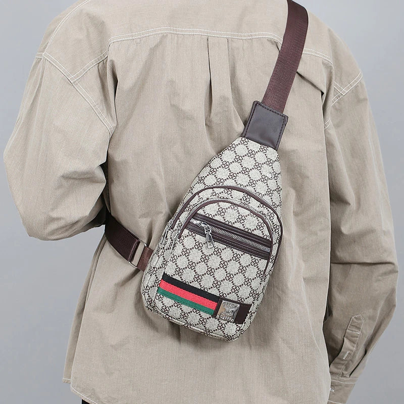 Herr Crossbody Väska – Multifunktionell Axelväska med Hörlursuttag & Stilren Design