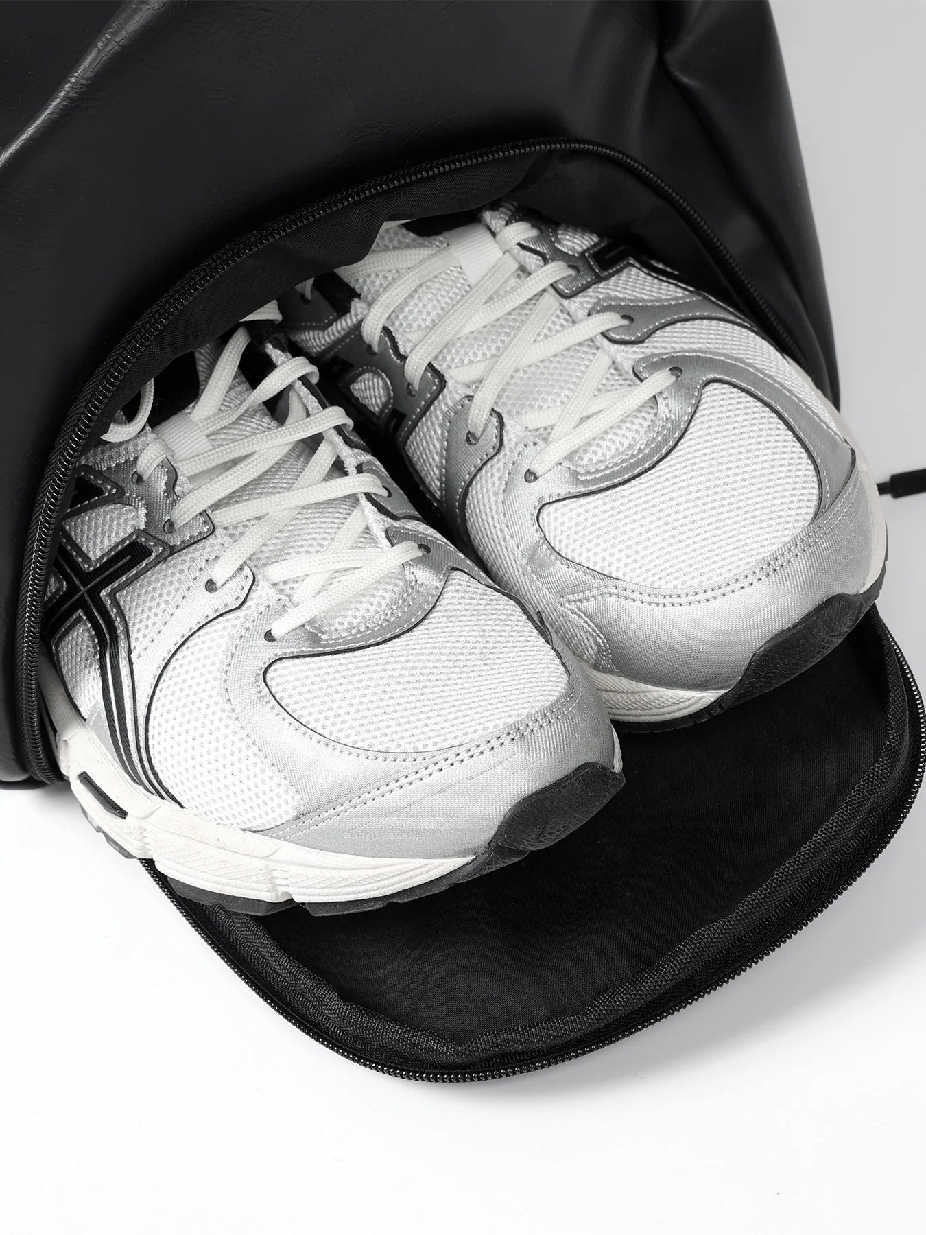 Veidoorn Large Capacity Gym Bag Waterproof Durable Dry and Wet Separation Sports Leather Bag Outdoor Travel Backpack