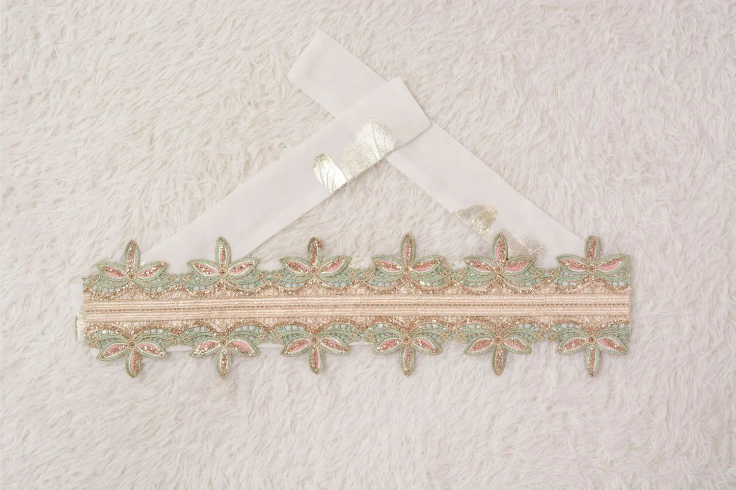 Abaya – lång kaftan, muslimsk klänning