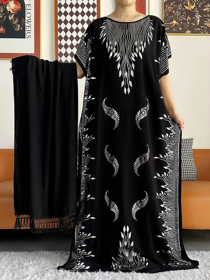 Sommarabaya – Kortärmad med guldfärgade tryck och matchande sjal