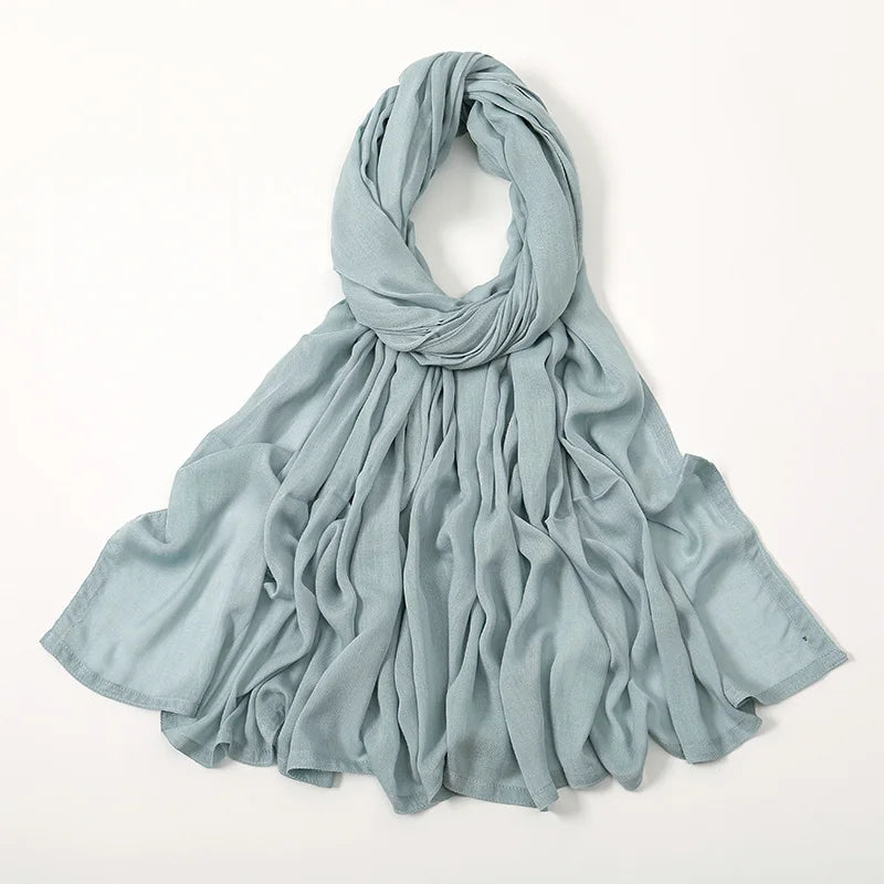 Damhijab / sjal - Tillverkad i mjuk rayon med fransdetaljer