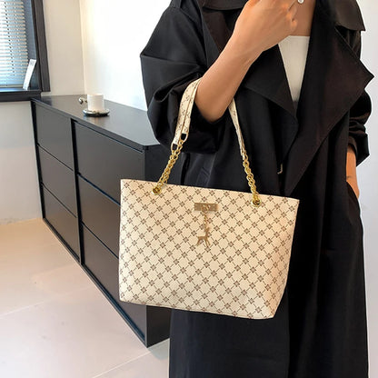 Dam Handväska – Stor Tote i Mjukt Läder med Accessoarer