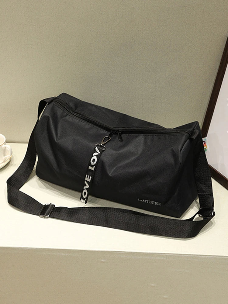 Portable Outdoor Fitness Gym Bags Multifunction Fashion Sport Gym Storage Bag 600D Nylon Adjustable Strap for Men Women