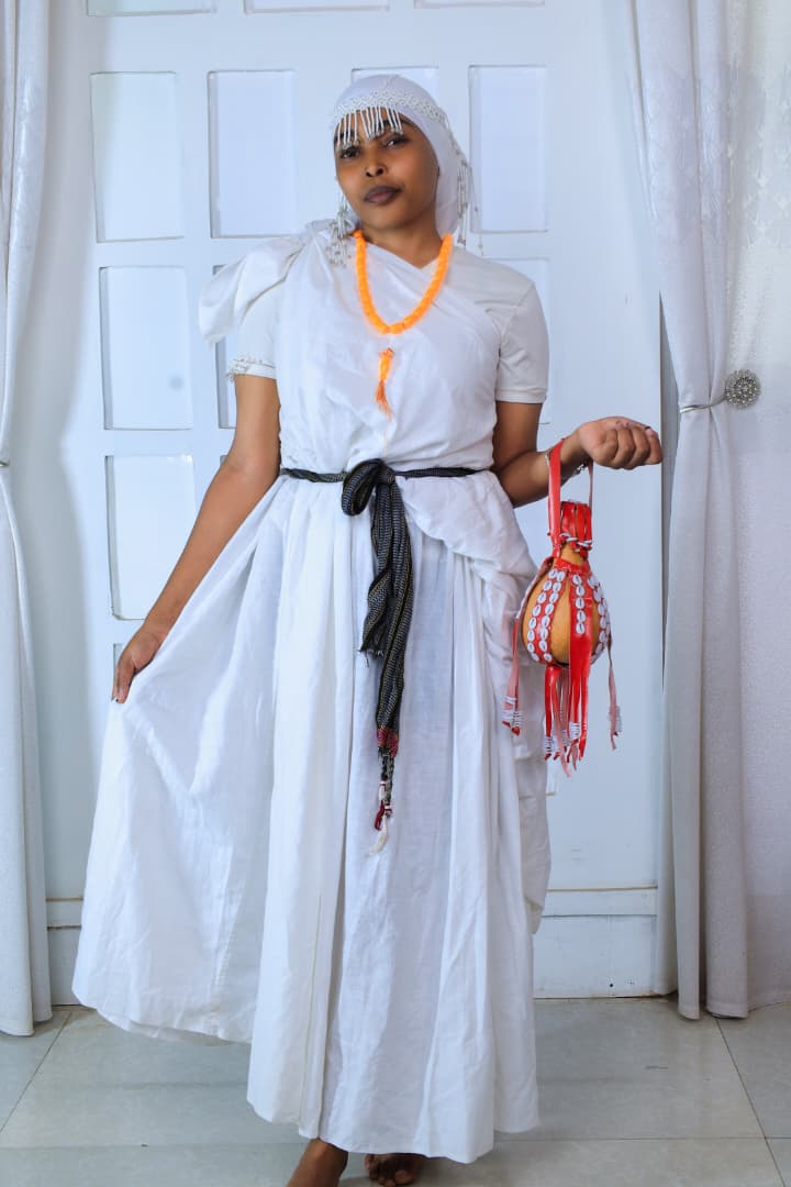 Sadeta – Hararge Traditionell Damklänning