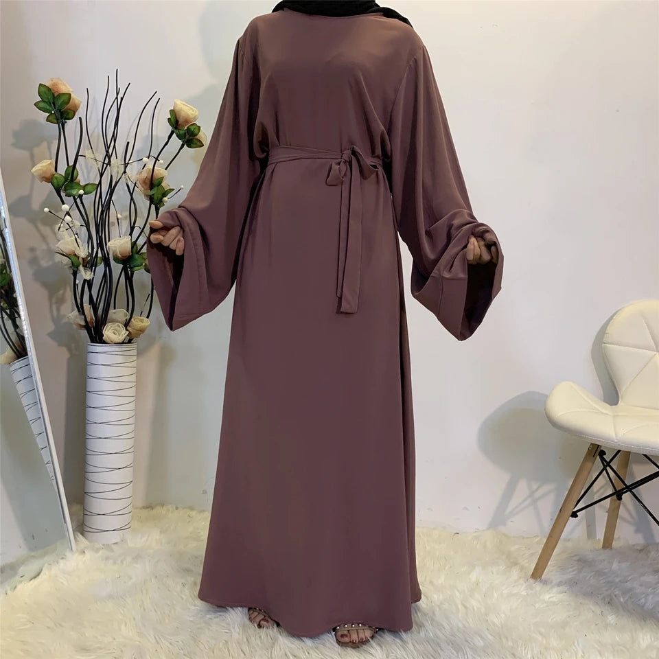 Elegant och lös abaya - för muslimska kvinnor