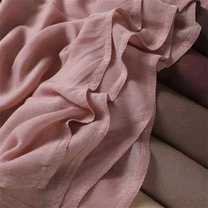 Damhijab / sjal - Tillverkad i mjuk rayon med fransdetaljer