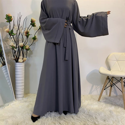 Elegant och lös abaya - för muslimska kvinnor